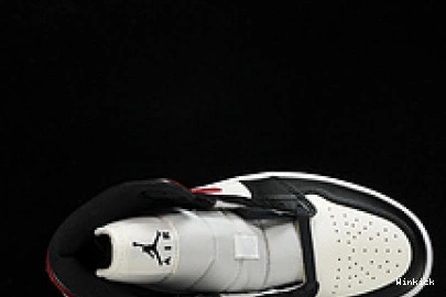 Jordan 1 Mid BQ6472-160 Toe” Air “Black 0725